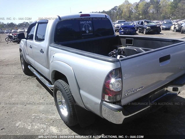 5TFJU4GN2BX012369 - 2011 TOYOTA TACOMA DOUBLE CAB PRERUNNER SILVER photo 3