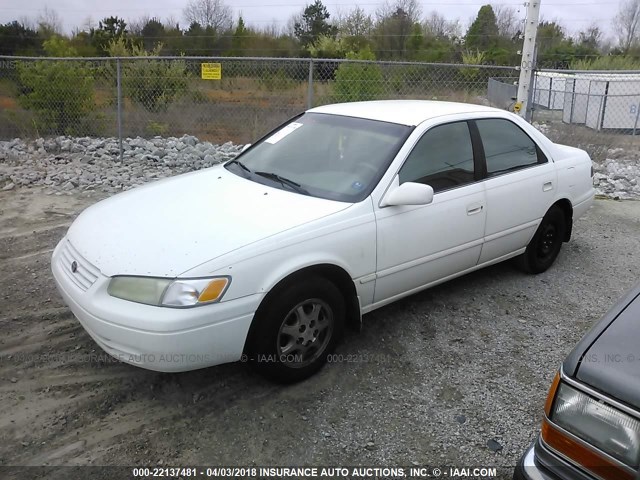 4T1BG22K3WU245418 - 1998 TOYOTA CAMRY CE/LE/XLE 白色 照片 2
