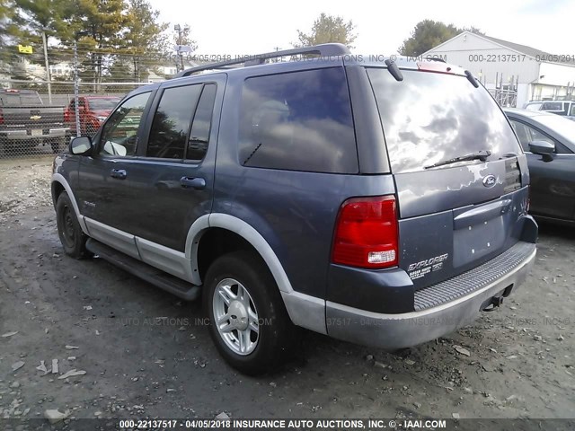 1FMZU73K62UD09092 - 2002 FORD EXPLORER XLT BLUE photo 3