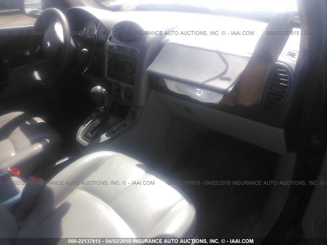 5GZCZ63444S872789 - 2004 SATURN VUE SILVER photo 5