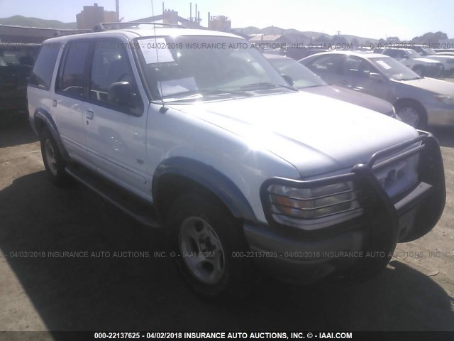 1FMZU73E0YZC10712 - 2000 FORD EXPLORER XLT WHITE photo 1