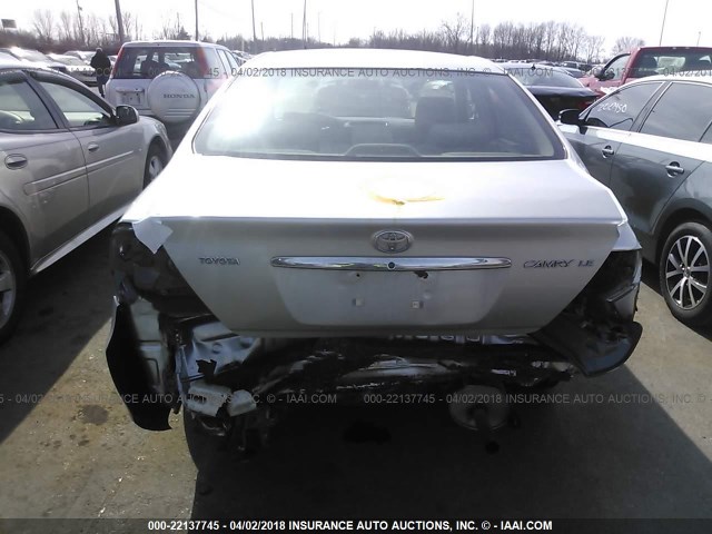 4T1BE32K85U020065 - 2005 TOYOTA CAMRY LE/XLE/SE SILVER photo 6
