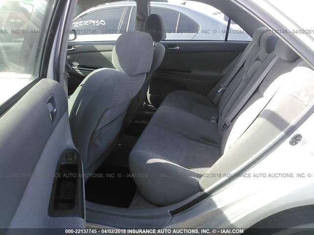 4T1BE32K85U020065 - 2005 TOYOTA CAMRY LE/XLE/SE SILVER photo 8