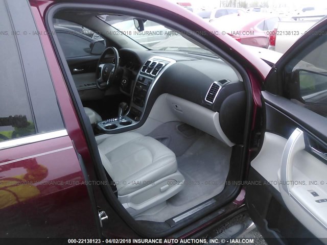 1GKLRMED6AJ169140 - 2010 GMC ACADIA SLT-1 Rot Foto 5