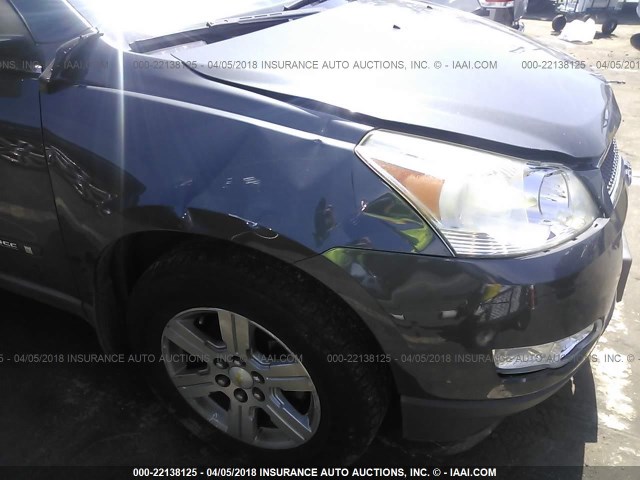 1GNLRFED0AS101151 - 2010 CHEVROLET TRAVERSE LT GRAY photo 6