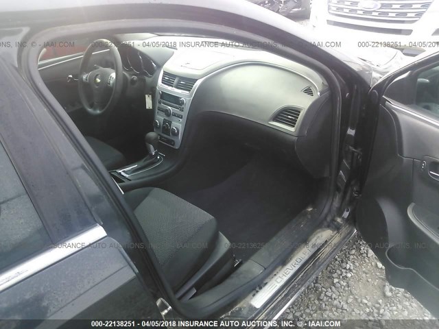 1G1ZC5E04CF315267 - 2012 CHEVROLET MALIBU 1LT BLACK photo 5