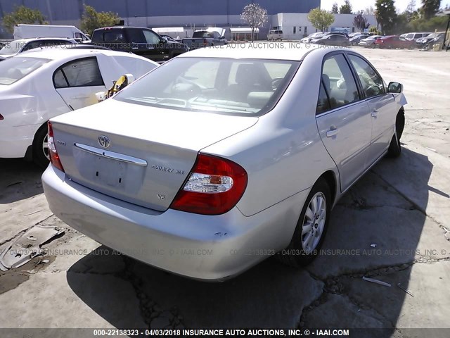 4T1BF30K53U551382 - 2003 TOYOTA CAMRY LE/XLE/SE SILVER photo 4