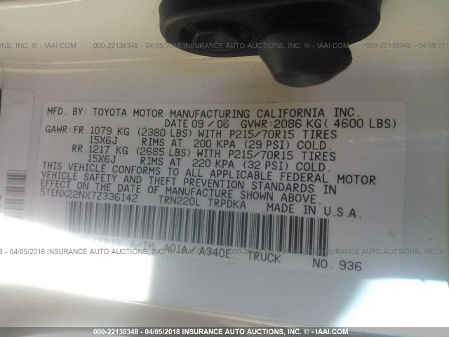 5TENX22NX7Z336142 - 2007 TOYOTA TACOMA WHITE photo 9