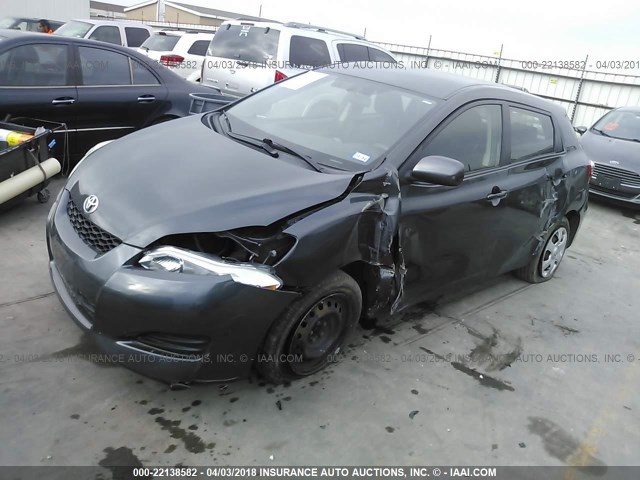 2T1KU40E29C120112 - 2009 TOYOTA COROLLA MATRIX  GRAY photo 2