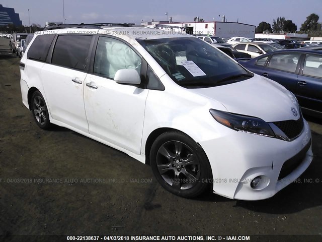 5TDXK3DC1GS717755 - 2016 TOYOTA SIENNA SE WHITE photo 1