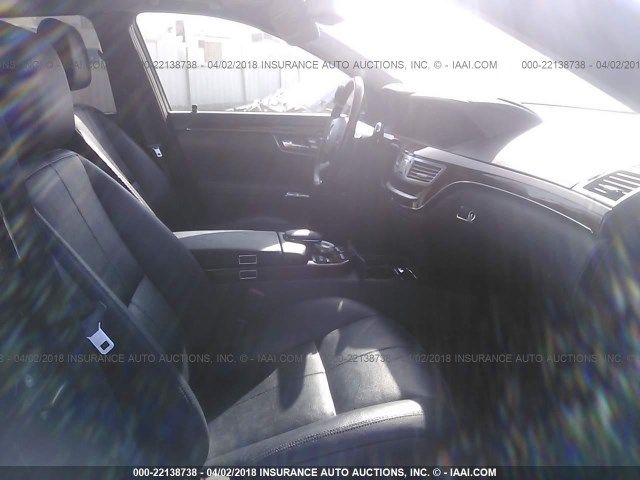 WDDNG71X69A260406 - 2009 MERCEDES-BENZ S 550 BLACK photo 5