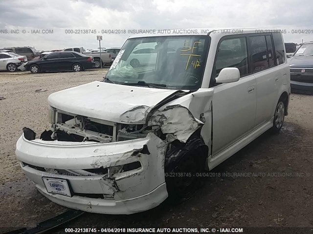 JTLKT324454027000 - 2005 TOYOTA SCION XB თეთრი ფოტო 2