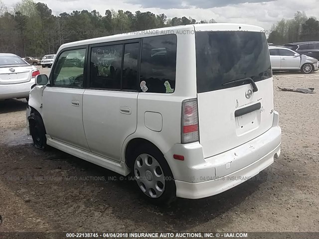 JTLKT324454027000 - 2005 TOYOTA SCION XB თეთრი ფოტო 3