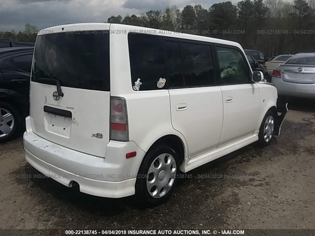 JTLKT324454027000 - 2005 TOYOTA SCION XB თეთრი ფოტო 4