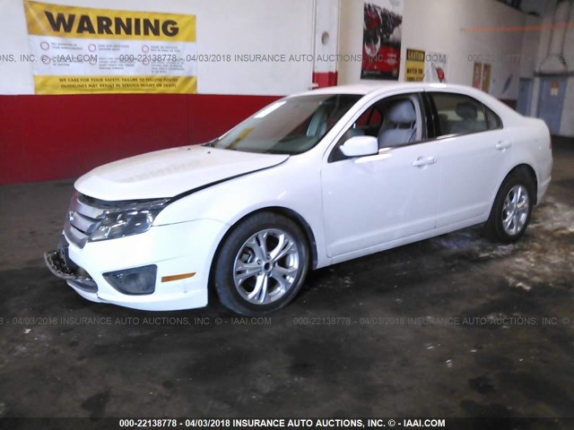 3FAHP0HA6CR151446 - 2012 FORD FUSION SE WHITE photo 2