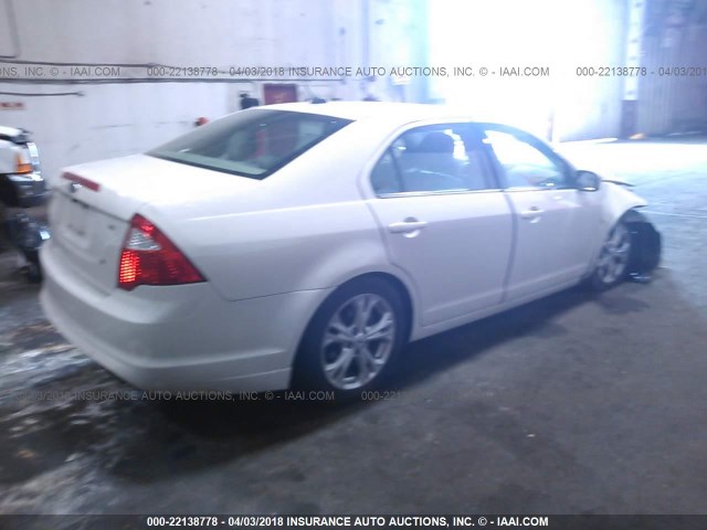 3FAHP0HA6CR151446 - 2012 FORD FUSION SE WHITE photo 4