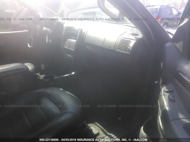 1FMDU75W34ZA49394 - 2004 FORD EXPLORER LIMITED 黑色 照片 5