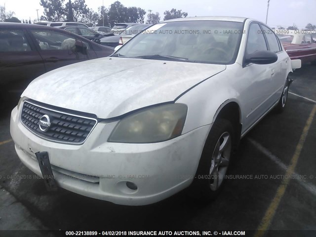 1N4BL11DX5C265768 - 2005 NISSAN ALTIMA SE/SL/SE-R WHITE photo 2