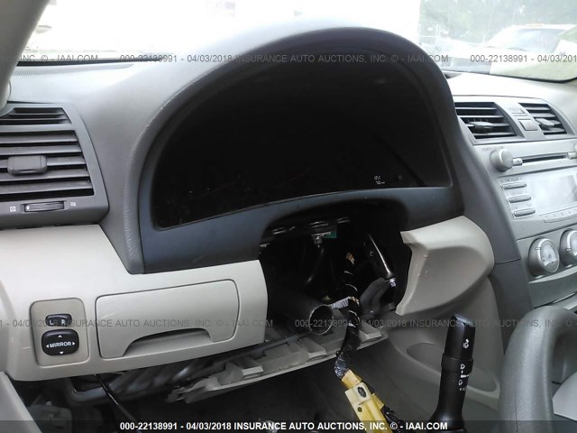 4T1BF3EK7BU224358 - 2011 TOYOTA CAMRY SE/LE/XLE 黑色 照片 6