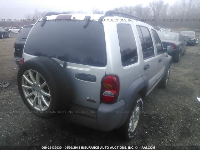 1J4GL48K02W324563 - 2002 JEEP LIBERTY SPORT SILVER photo 4