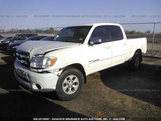 5TBET34146S543254 - 2006 TOYOTA TUNDRA DOUBLE CAB SR5 WHITE photo 2