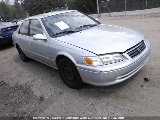 4T1BG22K41U097613 - 2001 TOYOTA CAMRY CE/LE/XLE 银色 照片 1