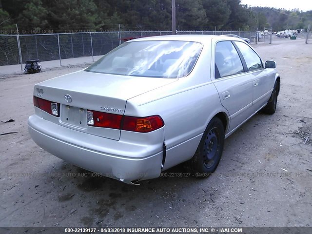4T1BG22K41U097613 - 2001 TOYOTA CAMRY CE/LE/XLE 银色 照片 6