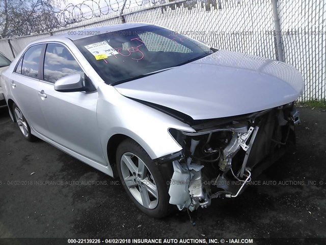 4T1BF1FK3DU274101 - 2013 TOYOTA CAMRY L/SE/LE/XLE SILVER photo 1