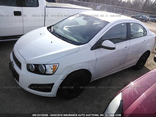 1G1JA5SH6D4138733 - 2013 CHEVROLET SONIC LS WHITE photo 2