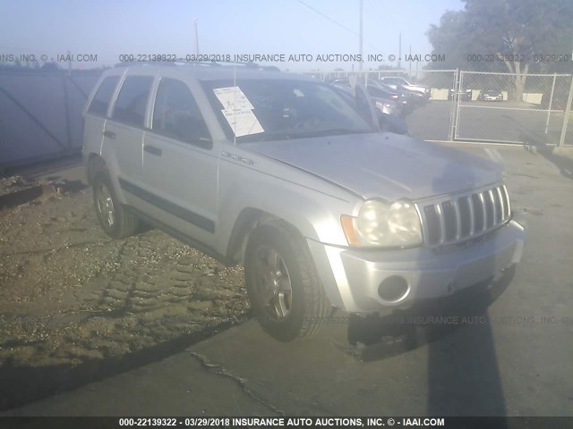 1J4GS48K05C500701 - 2005 JEEP GRAND CHEROKEE LAREDO/COLUMBIA/FREEDOM 银色 照片 1