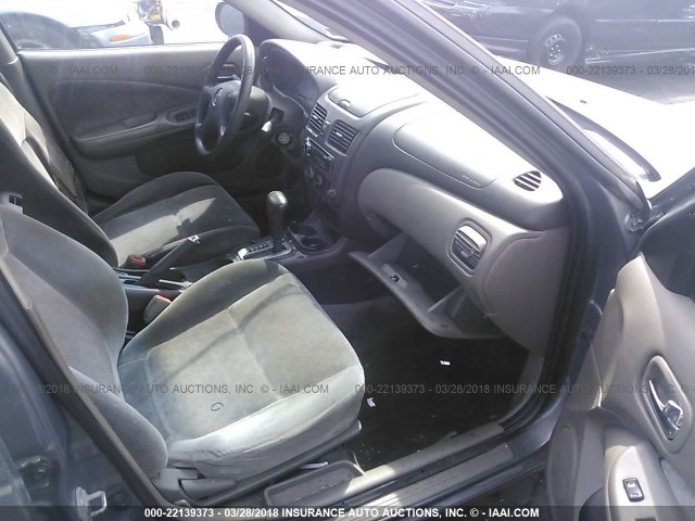 3N1CB51D4YL337889 - 2000 NISSAN SENTRA XE/GXE GRAY photo 5