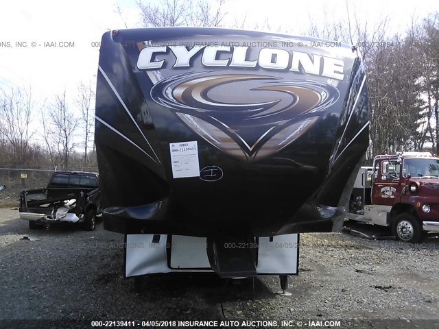 5SFCG4334EE270443 - 2014 CYCLONE 3950 5TH WHEEL  WHITE photo 10