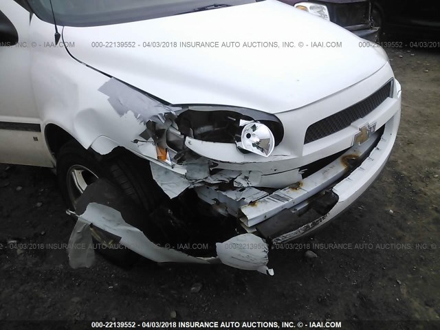 1GNDV23137D170494 - 2007 CHEVROLET UPLANDER LS WHITE photo 6