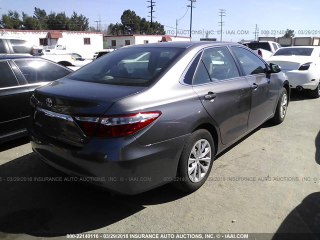 4T4BF1FK6GR571437 - 2016 TOYOTA CAMRY LE/XLE/SE/XSE GRAY photo 4