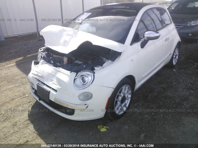 3C3CFFCR6CT195087 - 2012 FIAT 500 LOUNGE WHITE photo 6