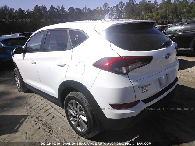 KM8J23A45GU060324 - 2016 HYUNDAI TUCSON SE WHITE photo 3