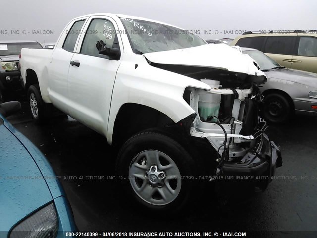 5TFUM5F18JX074603 - 2018 TOYOTA TUNDRA DOUBLE CAB SR/SR5 WHITE photo 1