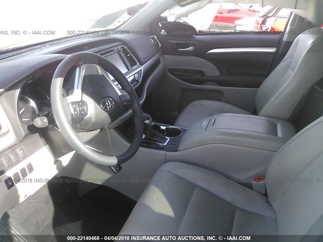 5TDJKRFH0GS334892 - 2016 TOYOTA HIGHLANDER XLE ვერცხლისფერი ფოტო 5