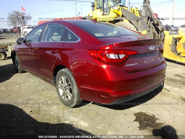 5NPE24AF3FH004470 - 2015 HYUNDAI SONATA SE RED photo 3