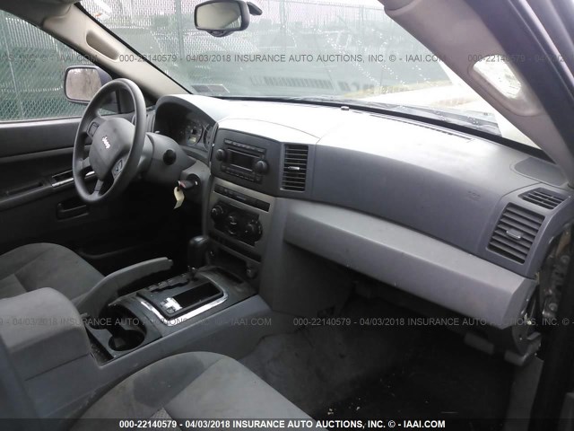 1J4HR48N75C719360 - 2005 JEEP GRAND CHEROKEE LAREDO/COLUMBIA/FREEDOM 绿色 照片 5