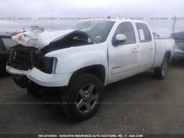 1GT121E80CF123155 - 2012 GMC SIERRA K2500 SLT WHITE photo 2