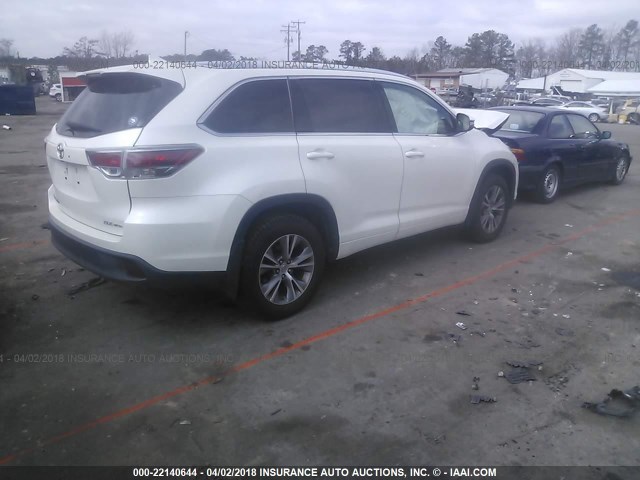 5TDJKRFHXFS164670 - 2015 TOYOTA HIGHLANDER XLE თეთრი ფოტო 4
