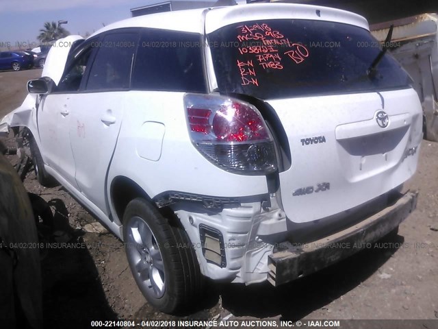 2T1LR30E06C557179 - 2006 TOYOTA COROLLA MATRIX XR WHITE photo 3