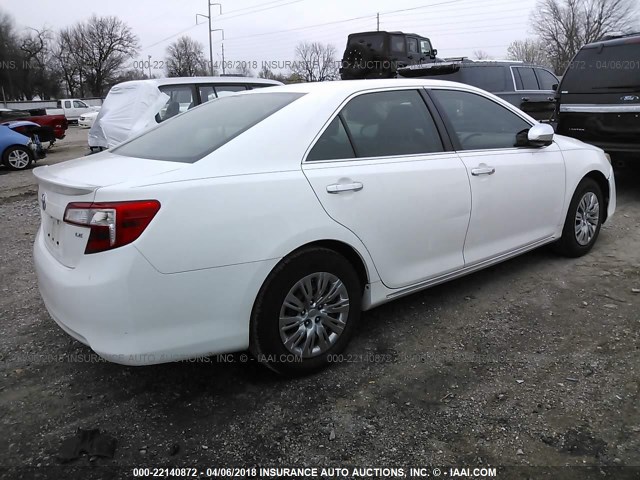 4T1BF1FK3DU256164 - 2013 TOYOTA CAMRY L/SE/LE/XLE 白色 照片 4