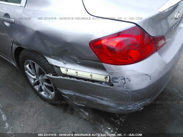 JNKBV61E88M225941 - 2008 INFINITI G35 GRAY photo 6