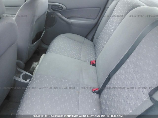 3FAFP37384R115187 - 2004 FORD FOCUS ZX5 RED photo 8