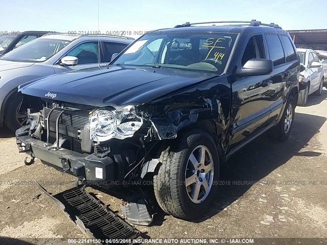 1J8GR48K38C148793 - 2008 JEEP GRAND CHEROKEE LAREDO BLACK photo 2