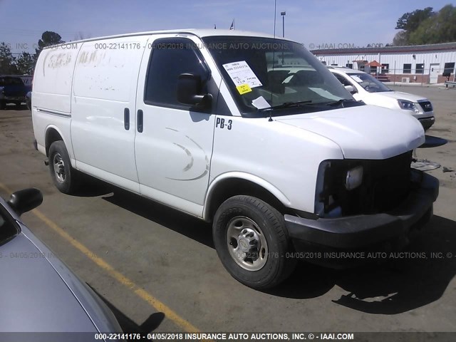 1GCHG35U071146804 - 2007 CHEVROLET EXPRESS G3500  WHITE photo 1