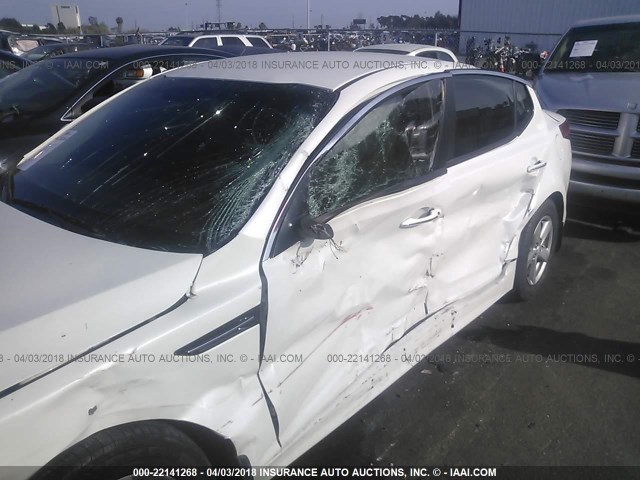 KNAGM4A7XF5652266 - 2015 KIA OPTIMA LX WHITE photo 6