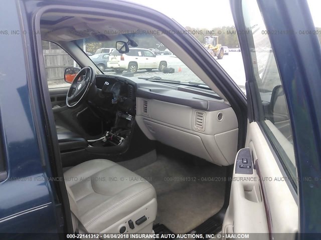 1GYEK63N25R241856 - 2005 CADILLAC ESCALADE LUXURY მწვანე ფოტო 5